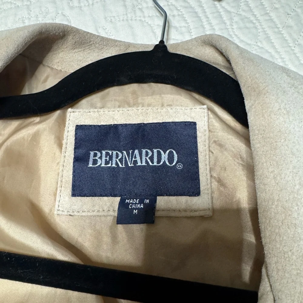 Bernardo Light Tan Suede Blazer - Picture 6 of 6